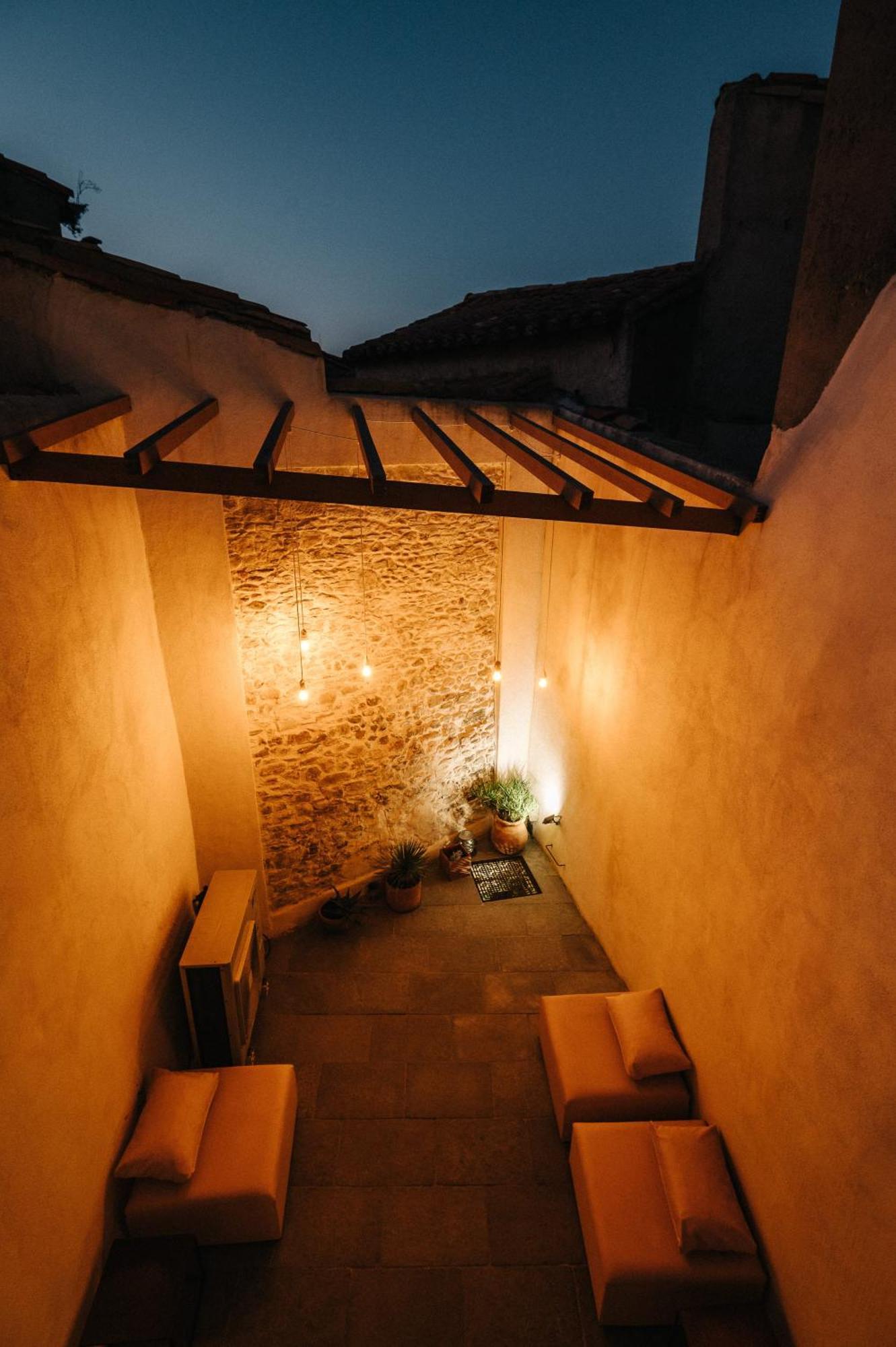 L'Arpete, Rue Trivalle قرقشونه المظهر الخارجي الصورة